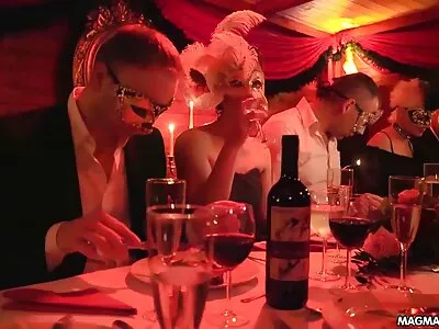 Interraciaal neuken met geweldige zwarte hottie en blanke kerel met grote seksfilms gratis lullen