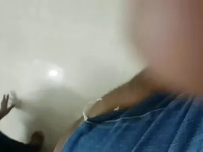 Jaloerse blondine heeft seks sexfilmpjes nl met het nieuwe vriendje van haar zus
