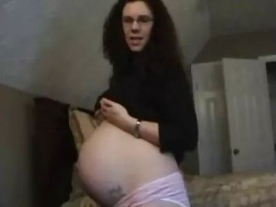 De lul van een onweerstaanbare man is gratis oma sexfilms hard genoeg voor beide babes
