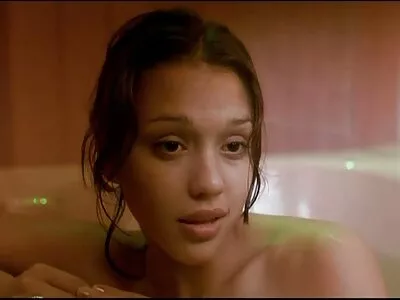 Braziliaanse teef Gabriela milfsexfilms Castellari speelt met dildo en met een lul