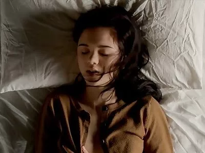 Brunette cooze zal graag in gratis sexfilms partnerruil de rol van zijn slaaf zijn