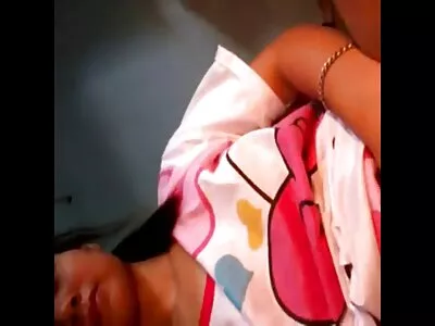 Naakte brutale meid en gratis sexfilms hamster bekwame kerel beginnen seks met oraal voorspel